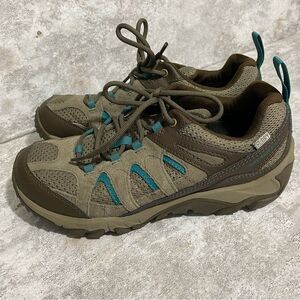 Women's Merrell Outmost Ventilator Hiking Sneakers in Boulder Size 8